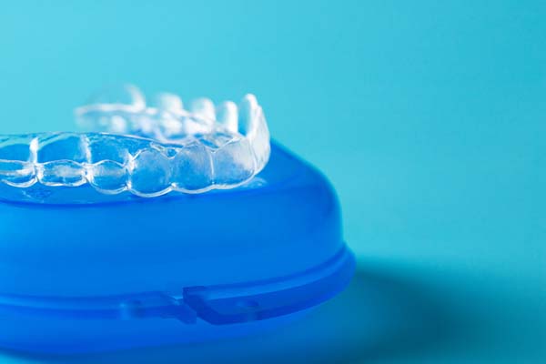 How Invisalign Straightens Teeth